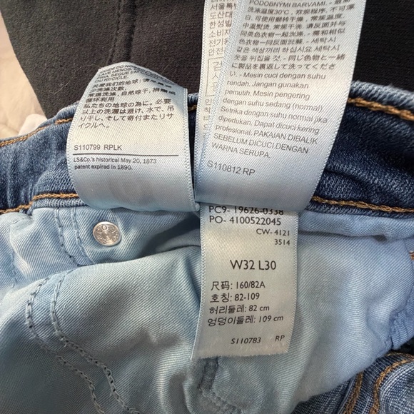 Levi’s Denim Blue 311 Shaping Skinny Jeans Size 32 - Picture 12 of 13